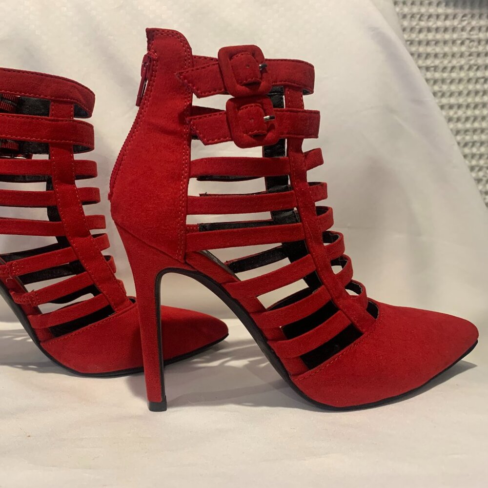 NEW Guess Ladies Red Faux Suede Strappy, Zipper & Buckle Ankle High Shoes